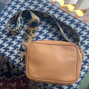 Elie Beaumont London Crossbody in Tan